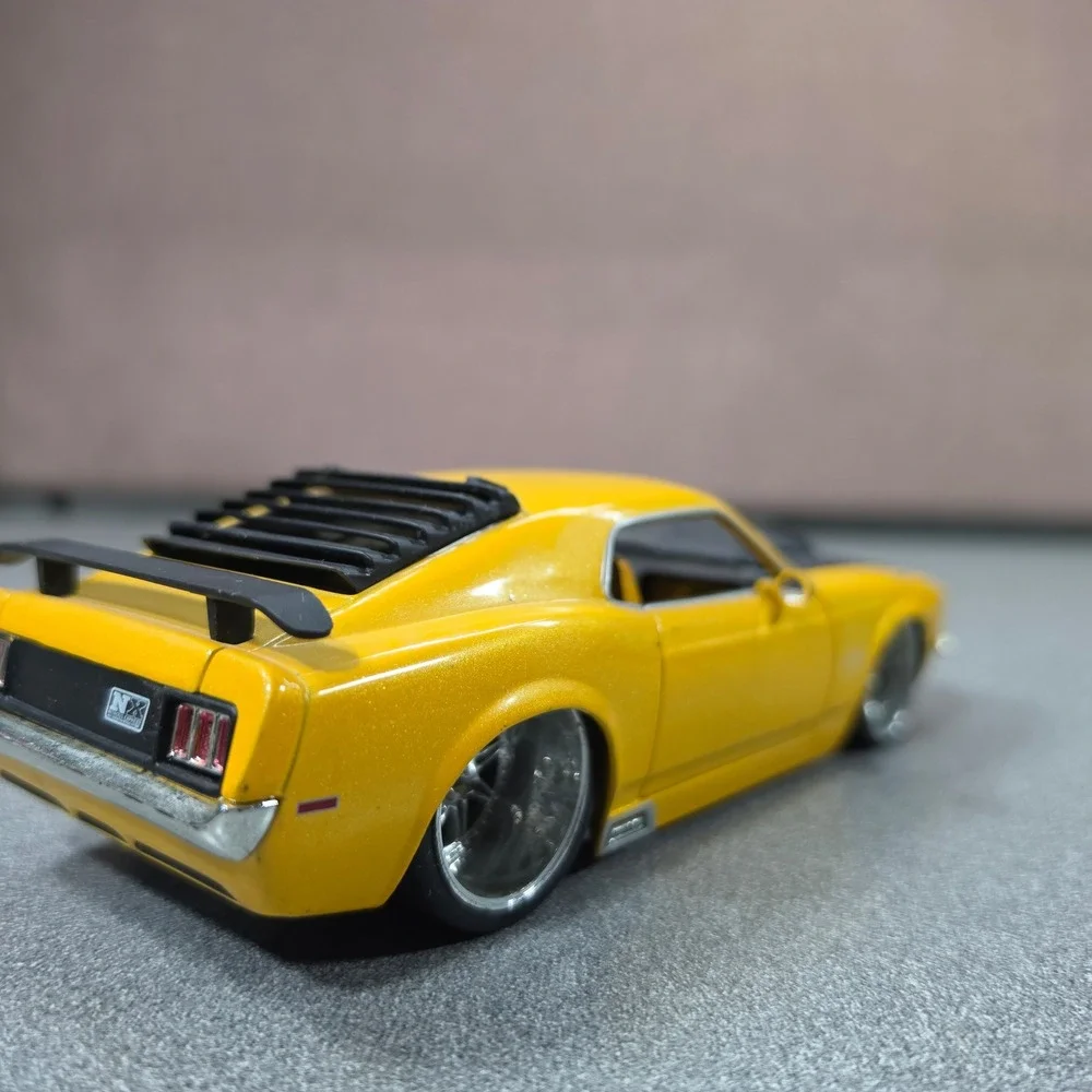 Jada Toys Bigtime Muscle 1970 Ford Mustang Boss 429 1:24 Yellow Fair Custom